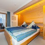 Gaestehaus Lipp Apartment *